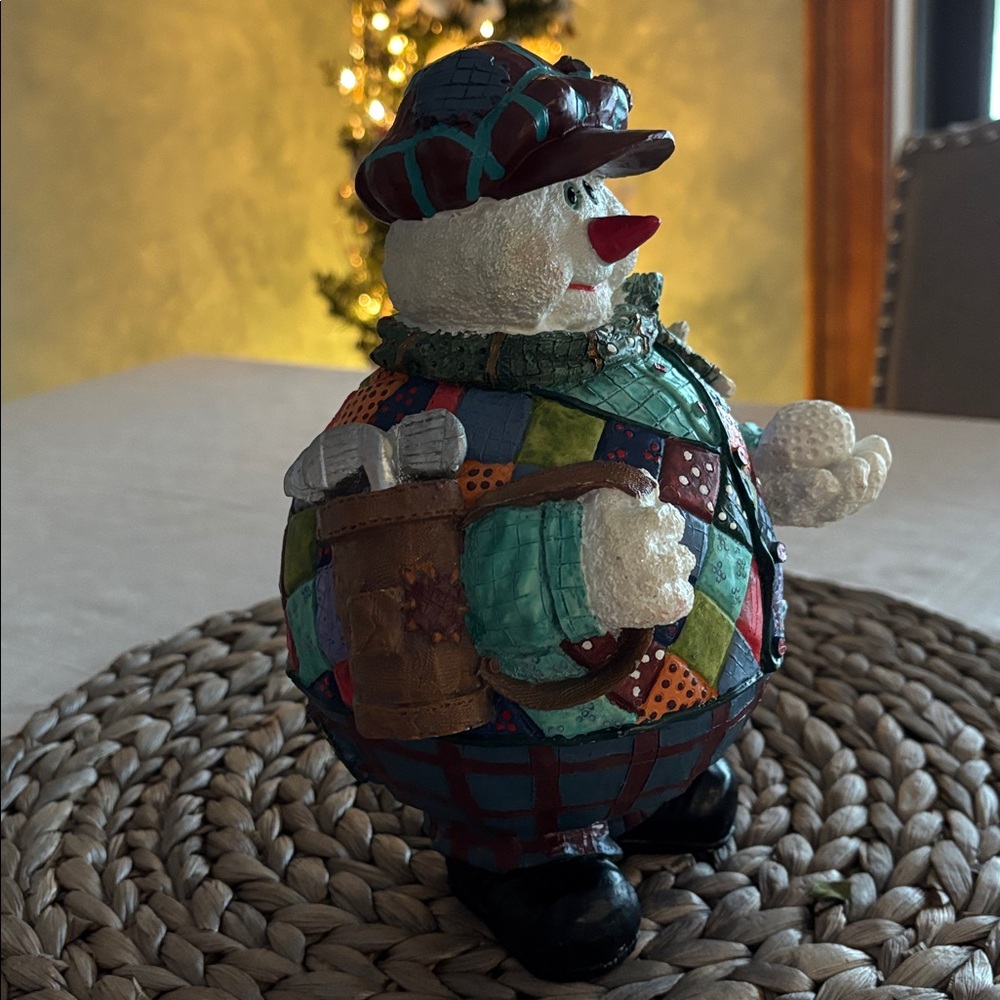 Festive Golfer Snowman Figurine - Picture 5 of 5